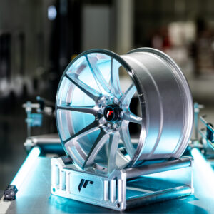Komplettradsatz JR WHEELS JR 11 | 8,5X20 ET35 & 10X20 ET40 | 5X112 für Mercedes Benz Typ 218 CLS mit Teilegutachten