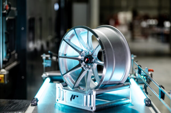 Komplettradsatz JR WHEELS JR 11 | 8,5X20 ET35 & 10X20 ET40 | 5X112 für Mercedes Benz Typ 218 CLS mit Teilegutachten