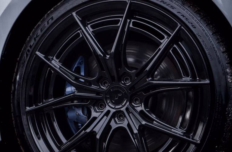 JR Wheels JR50 Felge in Schwarz